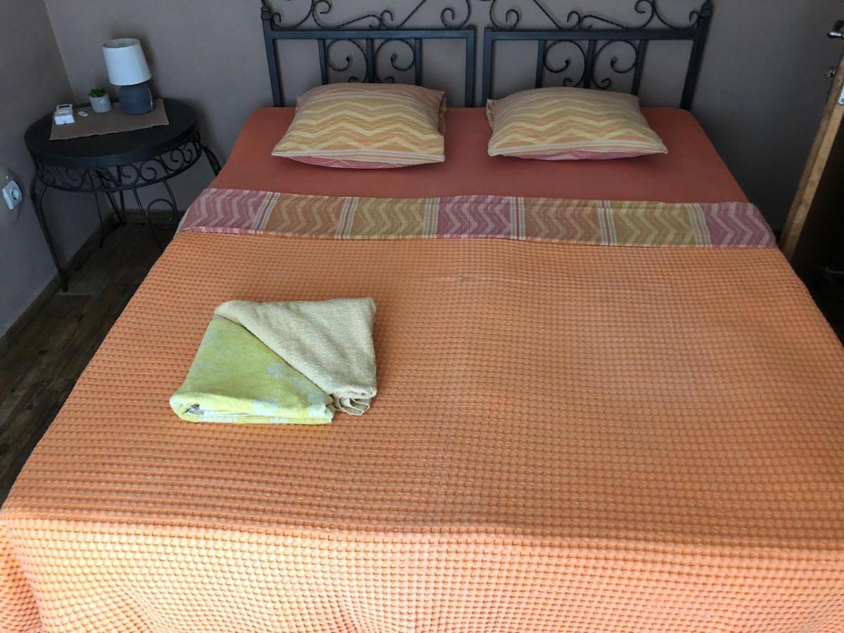 Hostel Anton ティヴァト エクステリア 写真