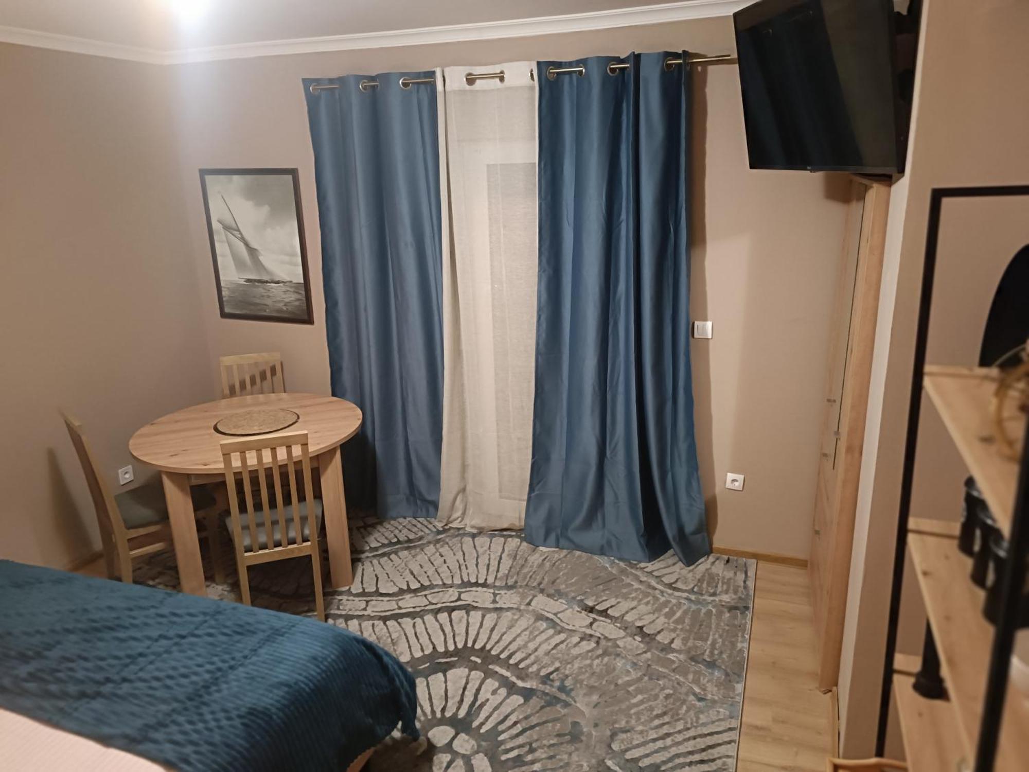 Hostel Anton ティヴァト エクステリア 写真