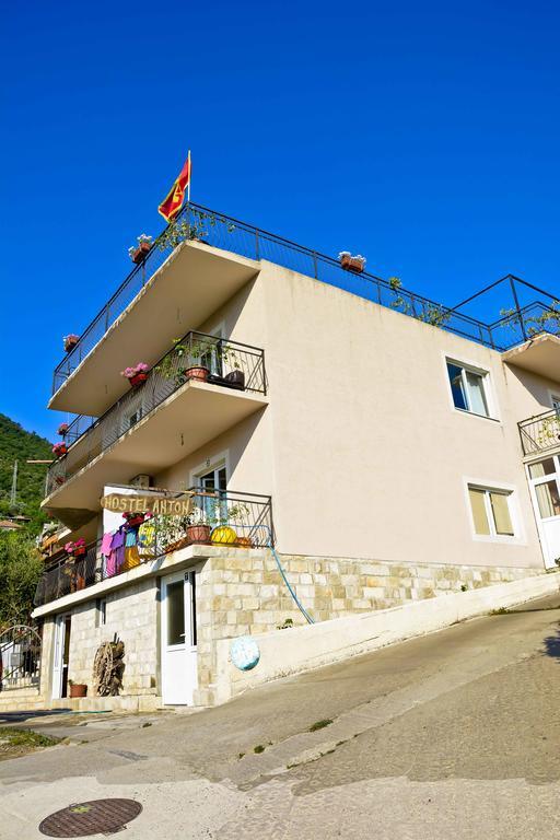 Hostel Anton ティヴァト エクステリア 写真